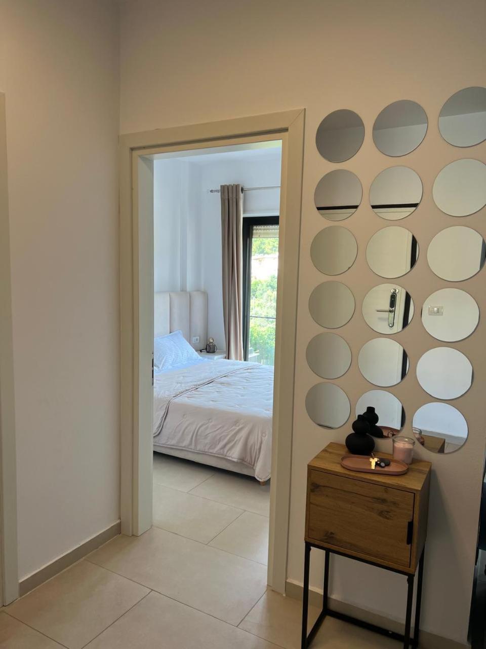 Apartment Artemis Himare Exterior photo